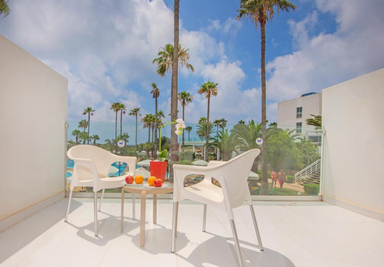 Standard Double or Twin Room with Sea View,1588238923:JPEG